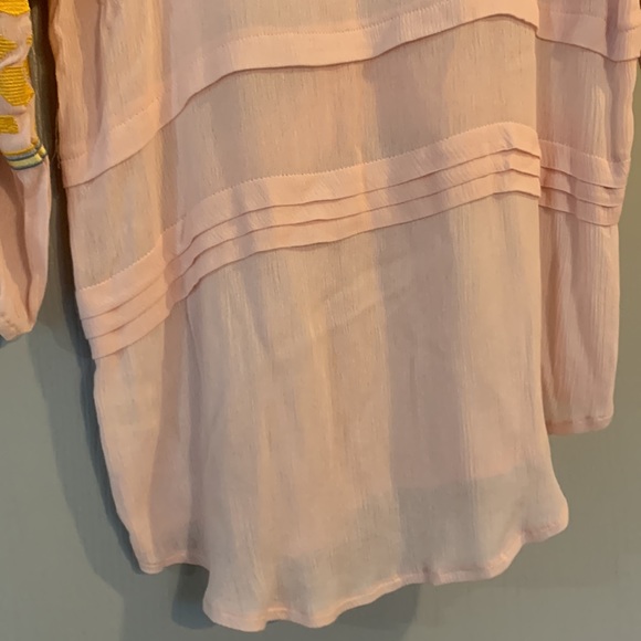 Kate C embellished tunic NWT - Picture 3 of 9